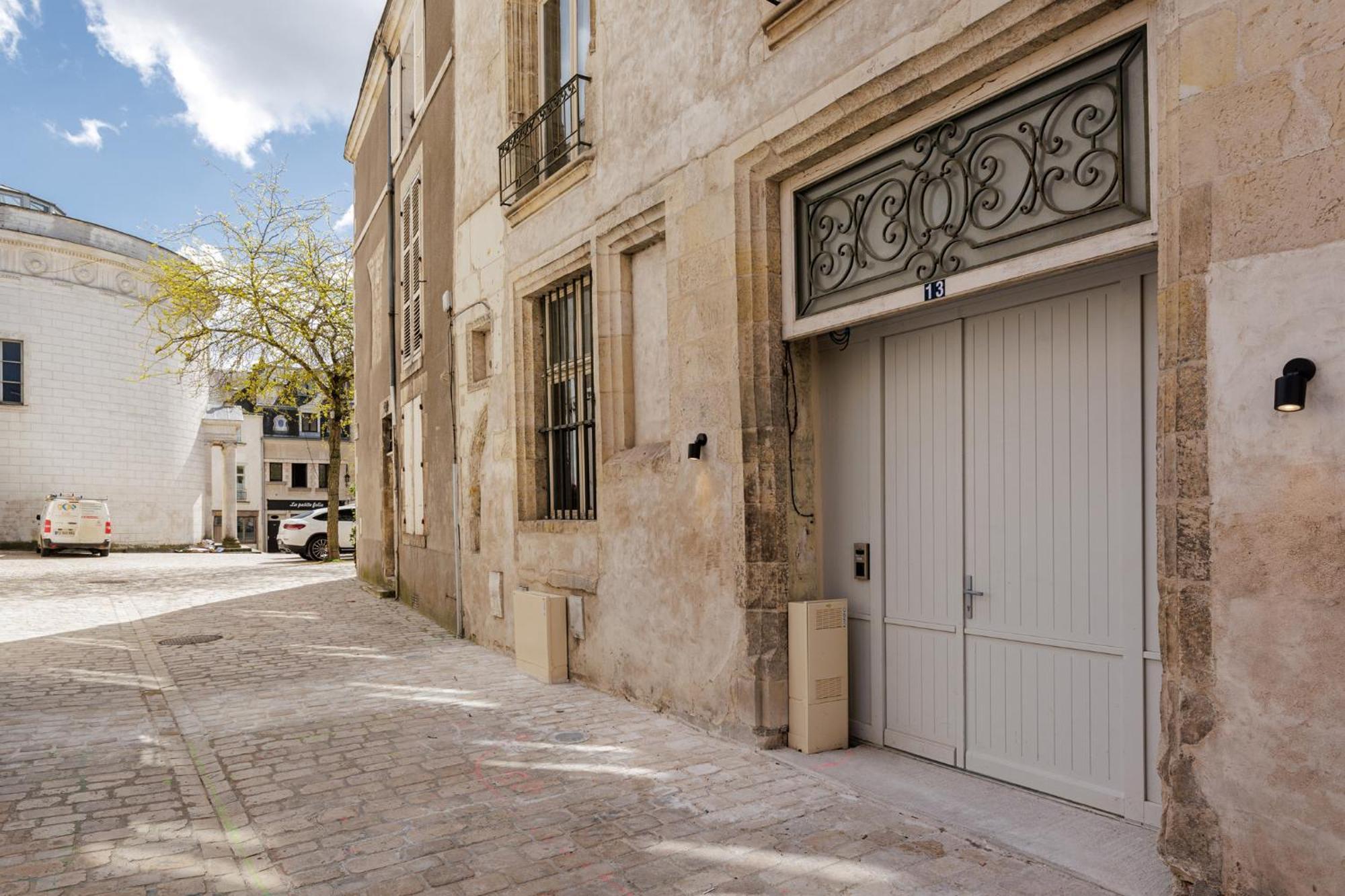 Hotel Cloitre - Entree Autonome, Reception En Ligne - Encore Mieux Orleans Luaran gambar