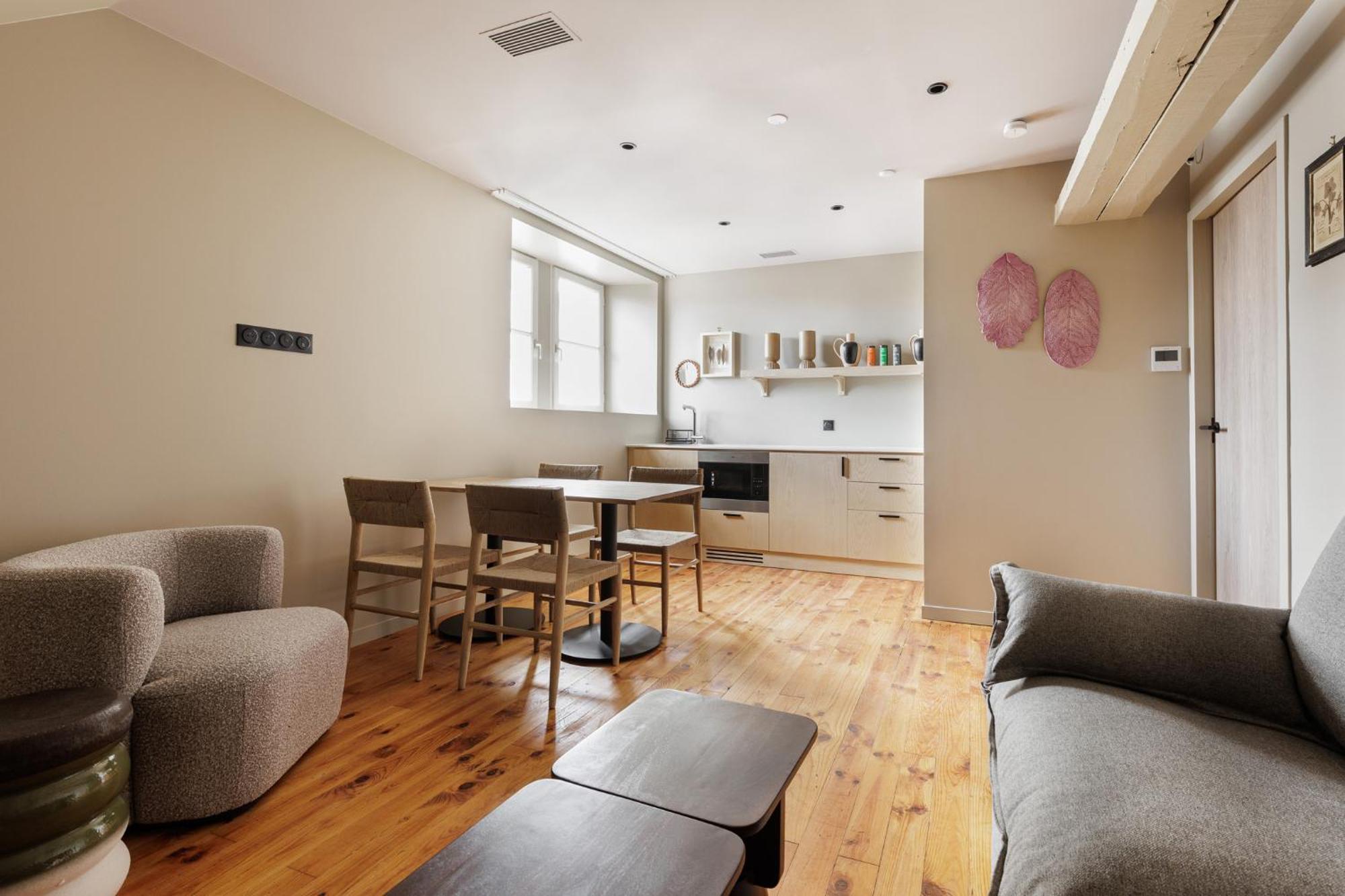 Hotel Cloitre - Entree Autonome, Reception En Ligne - Encore Mieux Orleans Luaran gambar